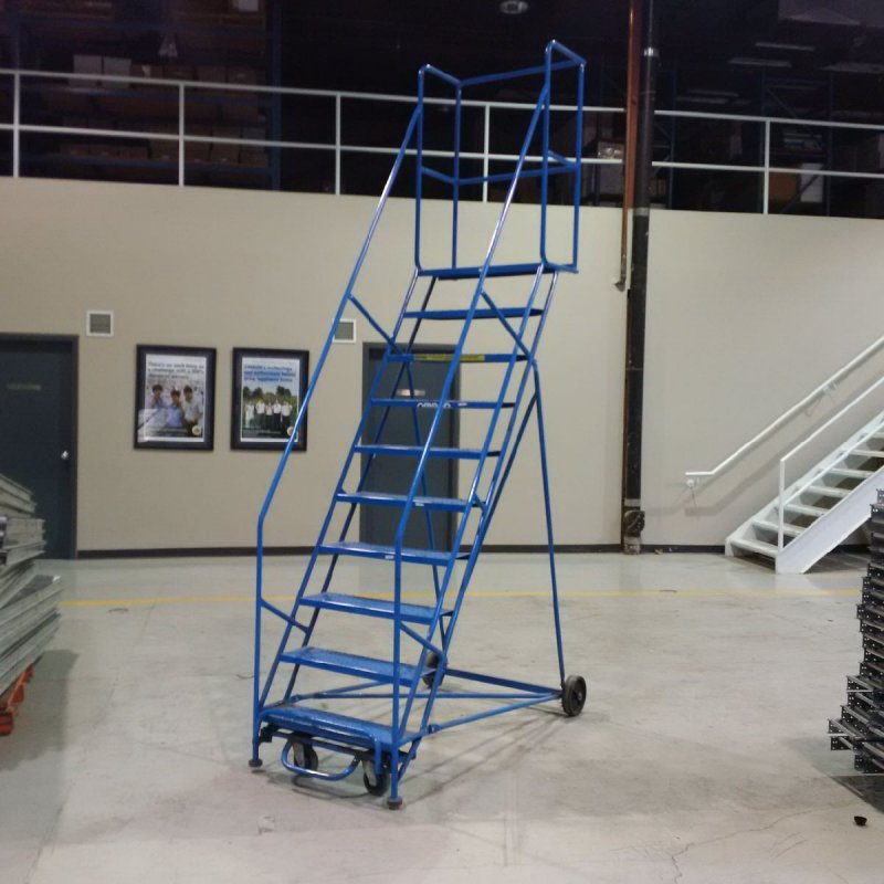 We have 10 step rolling ladders for sale in Toronto, Ontario.